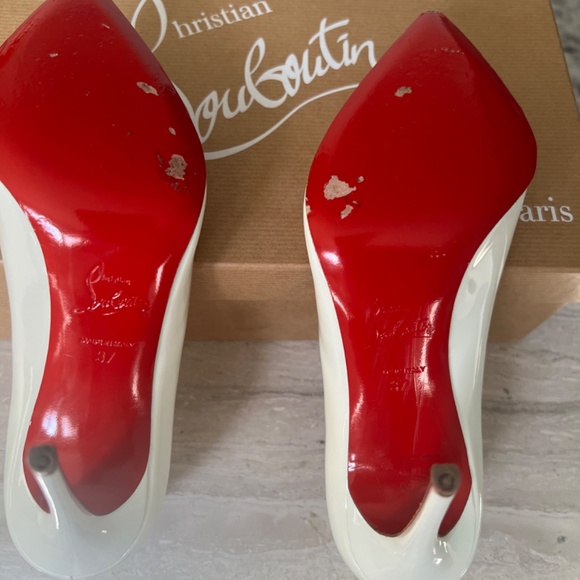 Christian Louboutin - Picture 2 of 7